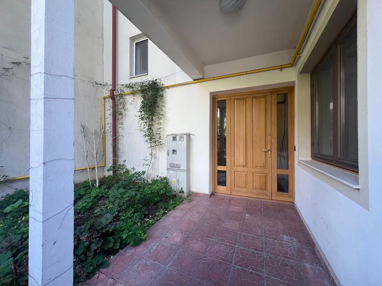 Spatiu birou - 4 camere - inchiriere - Mitropolie-Piata Unirii
