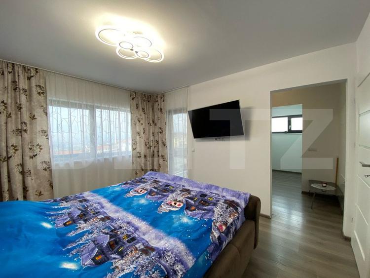 Casa de vanzare, 5 camere, 170 mp, mobilata la cheie, zona Dezmir