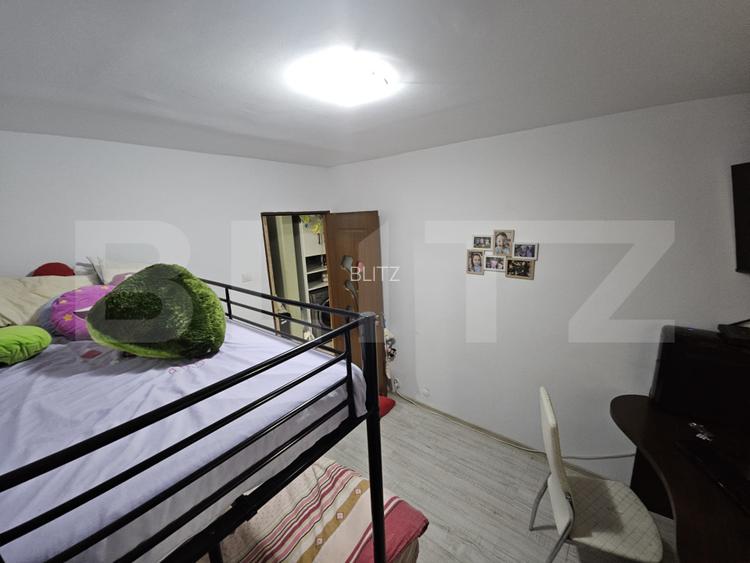 Apartament 3 camere, 67 mp, decomandat - renovat, zona Nicolina - 8