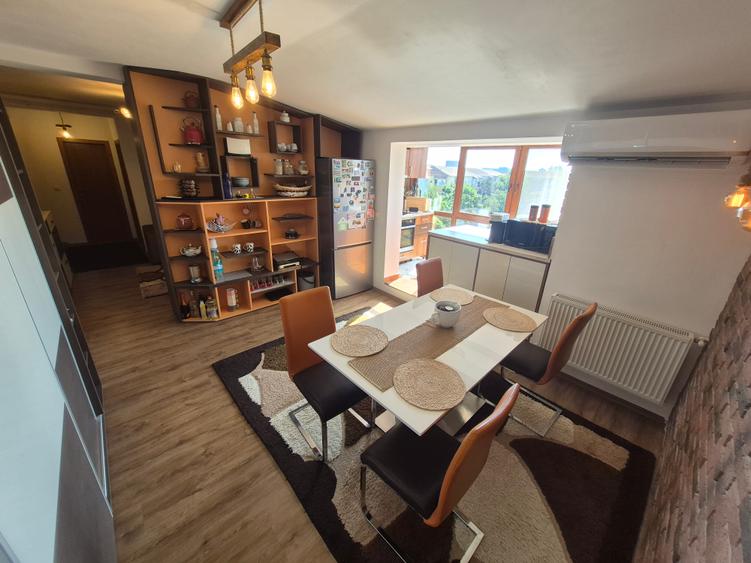 3 Cam-3 Min de Spitalul Judetean-Mobilat-71MP-Balcon-Centrala-92.000 Euro! Neg