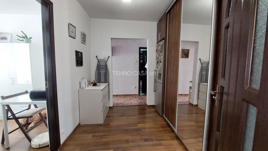 Titan,500 m de Metrou 1 Decembrie | 2camere, decomandat, 6/10, mobilat - 7