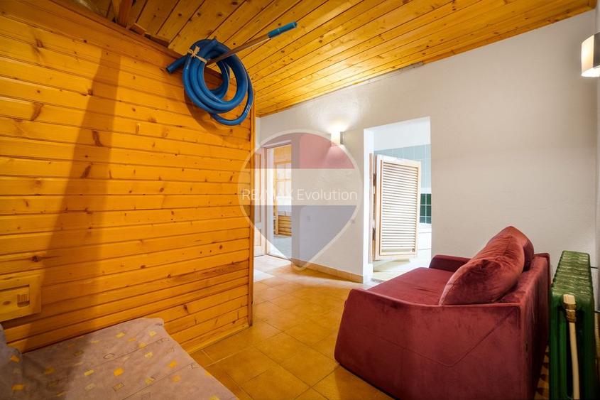 Casă de Vacanta/ Familie/ cu Poveste-Azuga/ Piscina interioara!