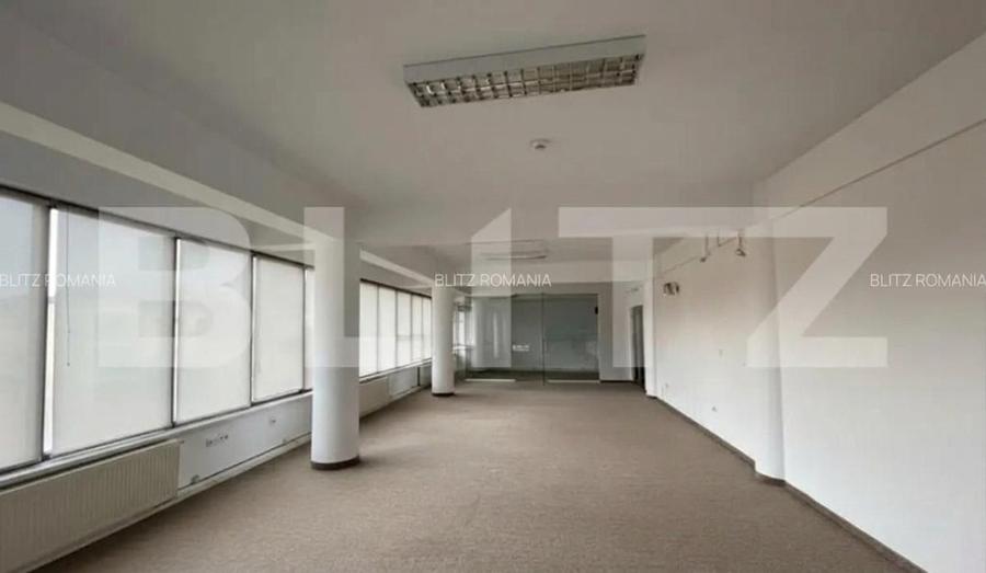 Spațiu Office 100 mp – Etaj superior – Zona Punctele Cardinale