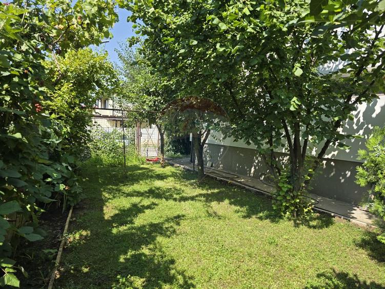 Casă Parter+Etaj, cu 7 camere | Bragadiru | toate utilitatile