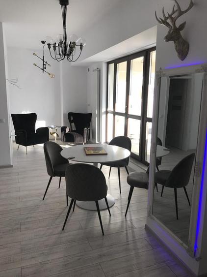 Apartament 3 camere de vanzare Pacurari