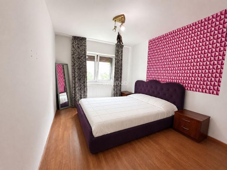 Apartament 3 camere spatios de vanzare în zona - Tractorul - 2
