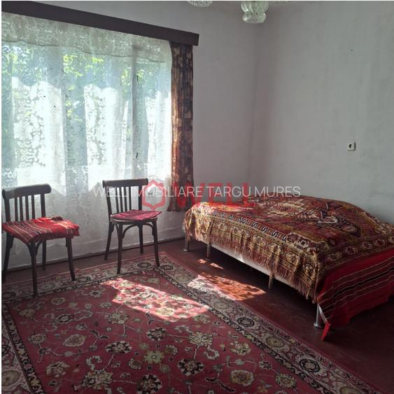 CASĂ FAMILIALĂ DE VÂNZARE, SITUATĂ ÎN GHINDARI - 4