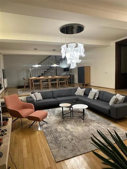 Vila eleganta P+1+M Pipera str Costache Radu