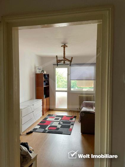 Vanzare apartament cu 3 camere str Fantanele