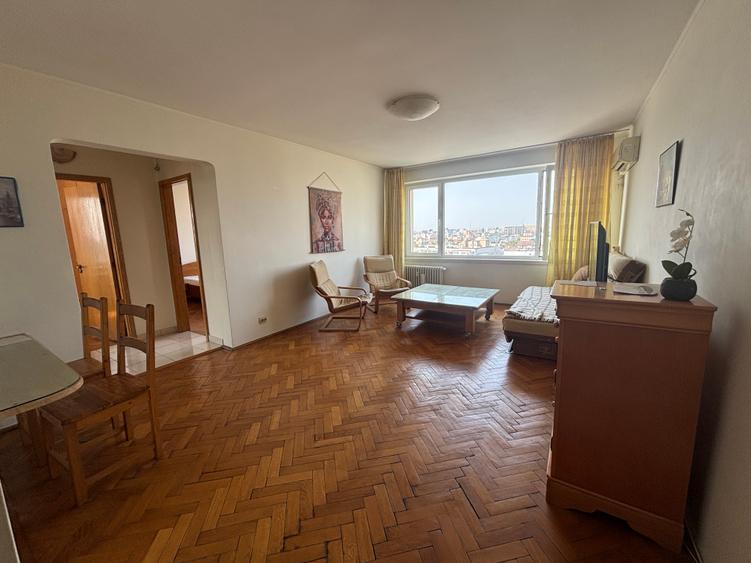 Inchiriere apartament cu 3 camere cu vedere la Sala Palatului