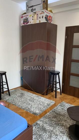Studio modern cu centrala proprie de inchiriat in zona Universitatii