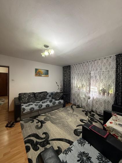 Apartament 2 camere semidecomandate confort 1 sporit Craiovita Noua-Parc Fantasy