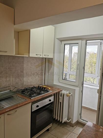 Apartament 2 camere de închiriat | Bulevardul Unirii 33 | Vedere la bulevard