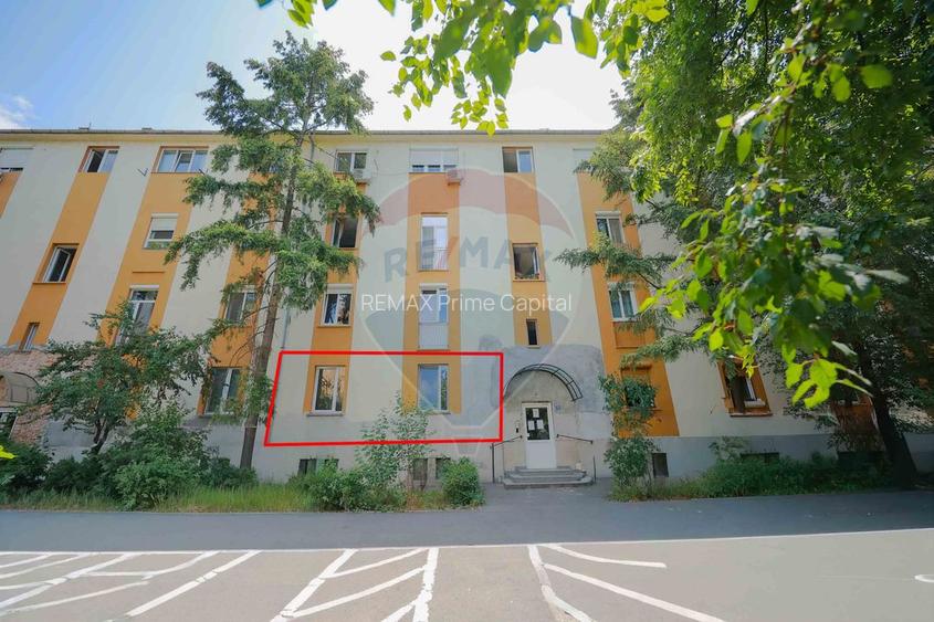 Apartament cu 2 camere de vânzare, în zona Decebal - 10