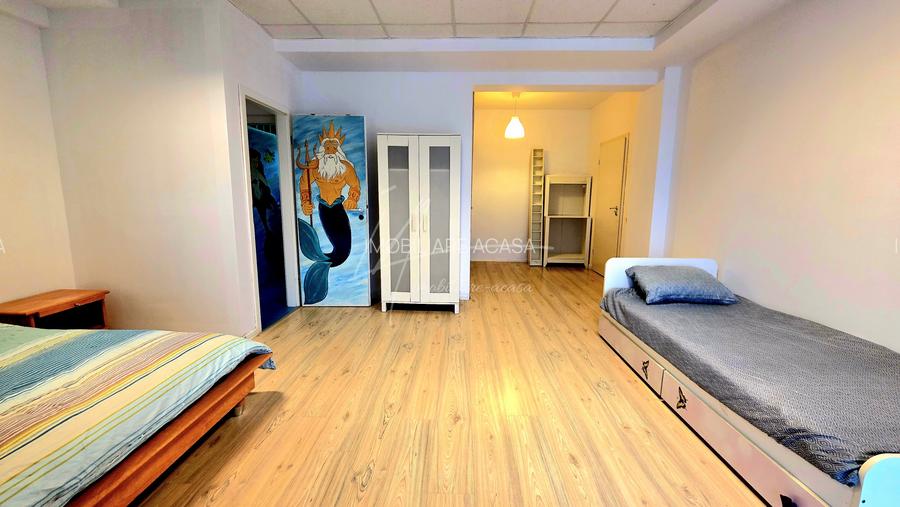 Apartament cu 5 camere-239 mp.+ terasa 358 mp. Prelungirea Ghencea 281- parter - 40
