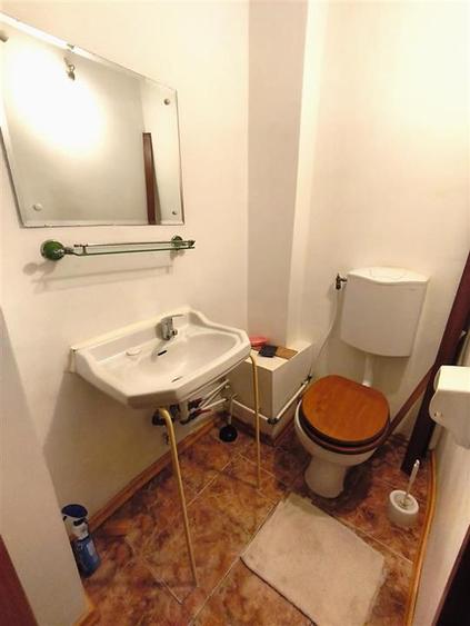 Apartament 3 camere conf 1 decomandat zona Centru