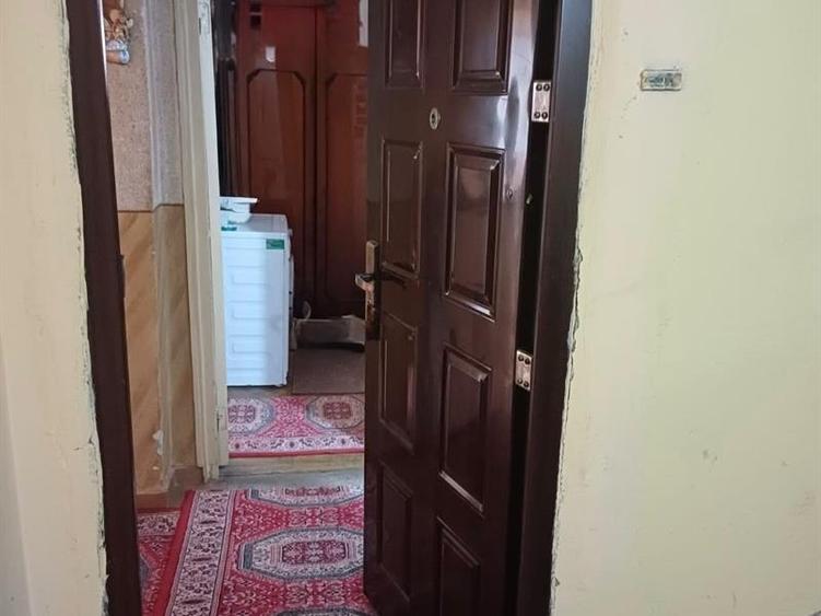 Apartament 3 camere, decomandat, loc. Bailesti