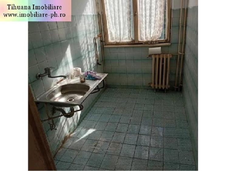 Apartament 3 camere de vanzare : Malu Rosu