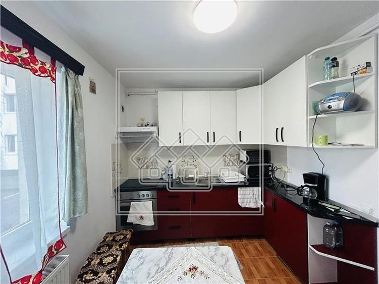 Ap decomandat, 3 camere, 2 bai, parcare subterana - Terezian