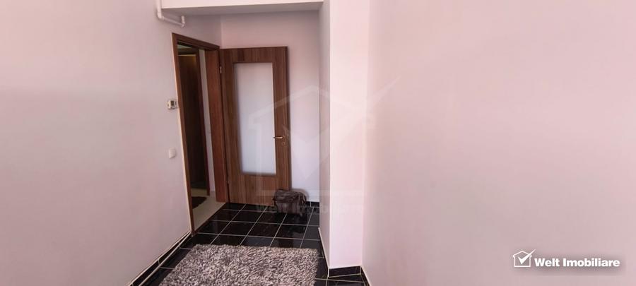 Apartament cochet, etajul 4/5, zona Edgar Quinet, parcare