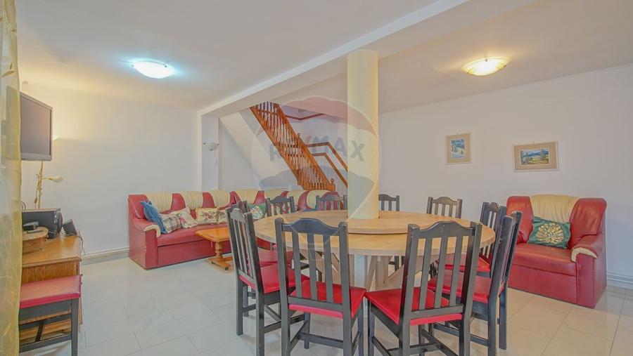 Casă + curte amenajată | 5 dormitoare, saună, sală sport | Purcăreni