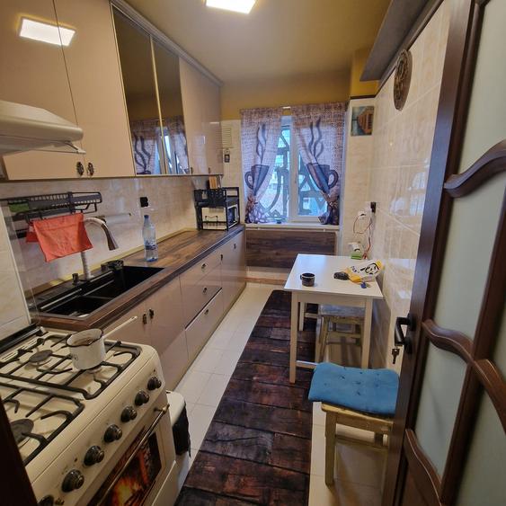 Nord,se vinde apartament semidecomandat ,doua camere ,pret 65000 euro negociabil