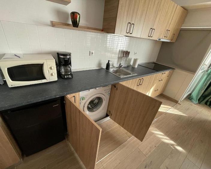 Garsonieră studio | 30 mp | Etaj 2/11 | Bloc 2010 | 430 €/lună
