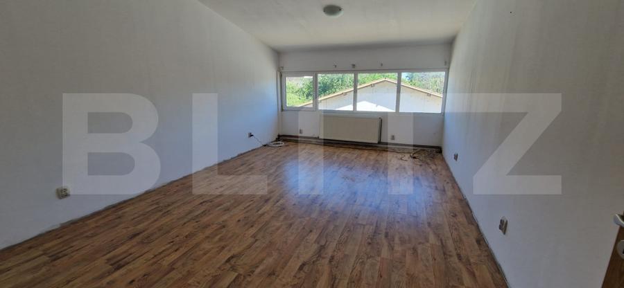 Constructie structura usoara, P+1, 310 mp, teren 533 mp, Bariera Valcii