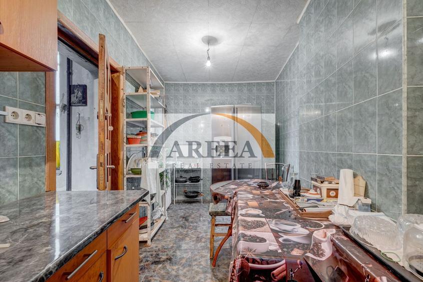 Ultracentral - zona Polona - 3 camere cu dependinte si GARAJ propriu