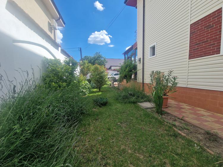 Navodari zona Sud- Vila P+1, 4 camere, Garaj, teren 326mp -260.000euro