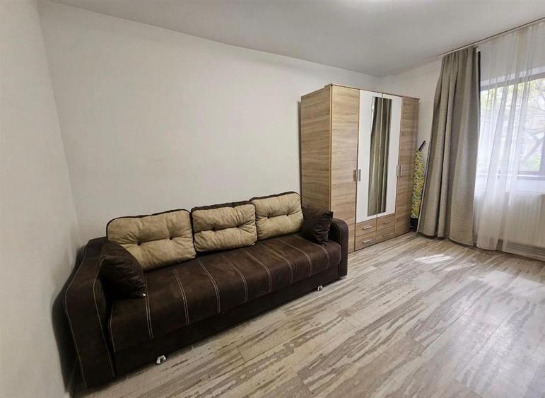 Apartament 1 Camera Decomandat Tatarasi - Metalurgie