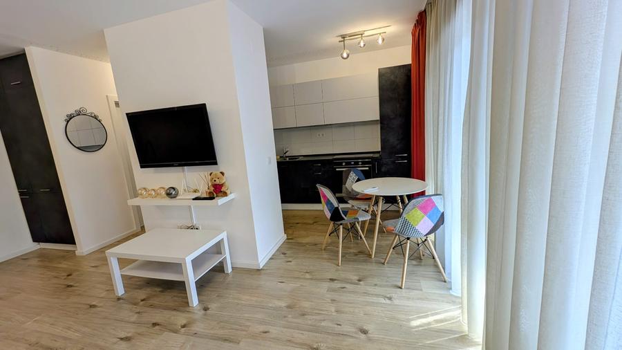 Open view,luminos ,spatios,2 grupuri sanitare,metrou Pipera -5 minute,parc,Mall.