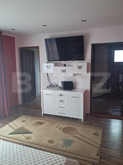 Casa de vanzare, 500 mp, zona Sendreni