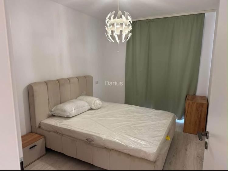 Proprietar Închiriez apartament de lux