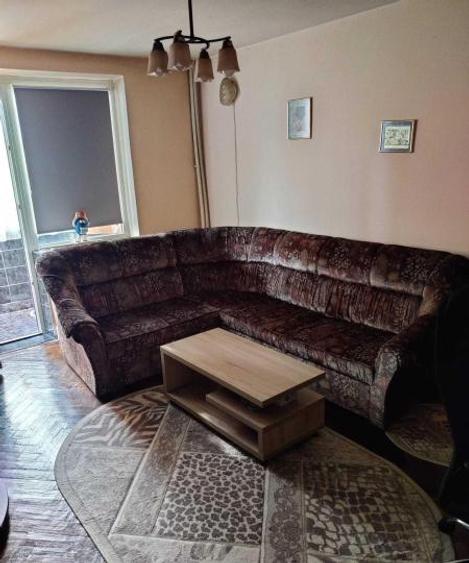 Apartament 3 camere de vanzare zona Abator