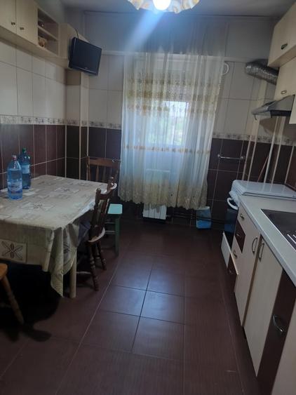 Apartament 3 camere decomandat, 62.15 mp, zona Lapus