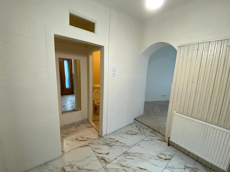 Spatiu comercial 4 camere zona Central Sibiu