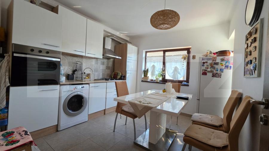Apartament 3 camere, 68 mp, loc parcare, zona Giroc