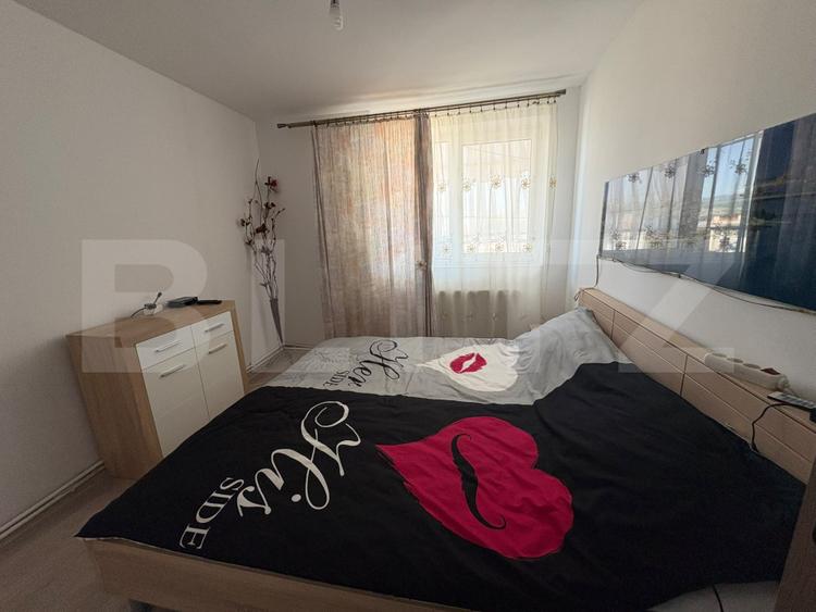 Apartament de vanzare, 3 camere, 52 mp, renovat - Hunedoara