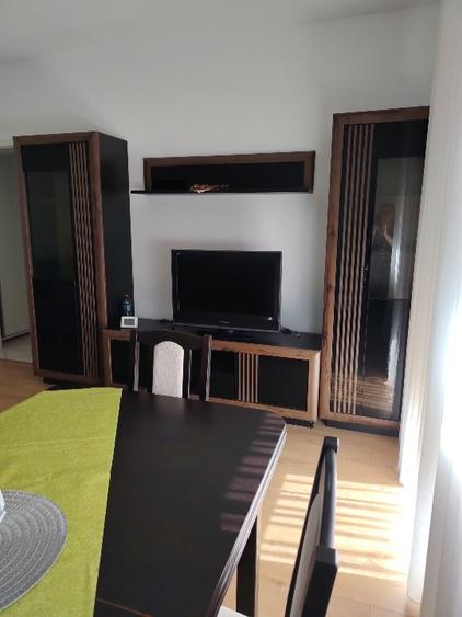 Vând apartament doua camere