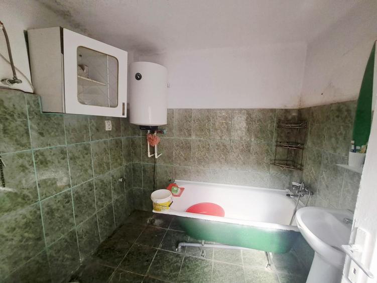 Constanta - zona Universitate - B-dul Mamaia - casa parter renovabila
