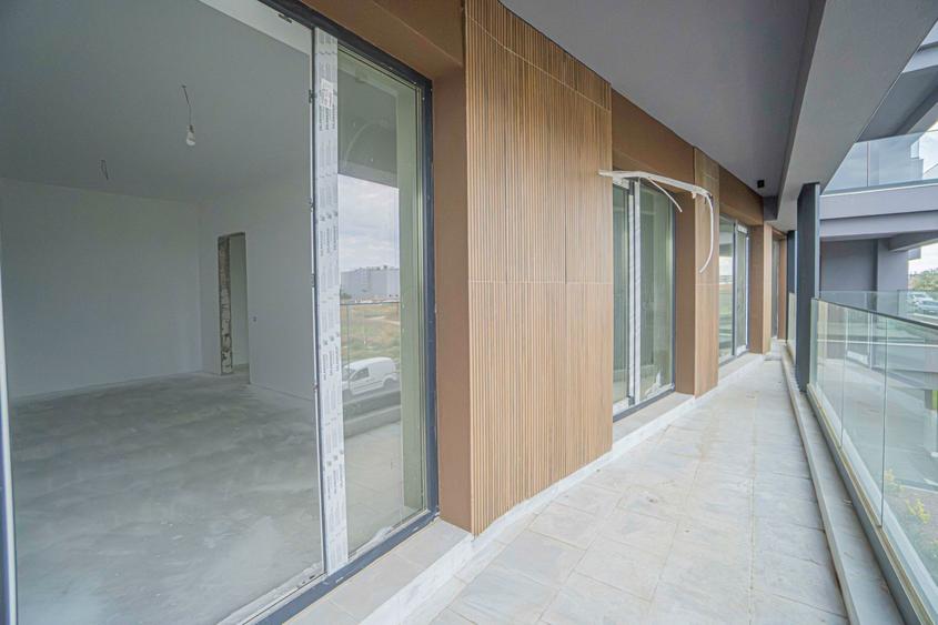 Tomis Nord- Vanzare apartament decomandat cu 2 camere, bloc nou.