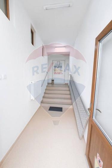 Spațiu comercial pentru clinică / laborator / cabinet medical