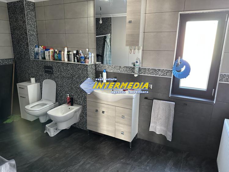 Casa noua de vanzare cu 4 camere in Alba Iulia finisata la cheie zona Micesti