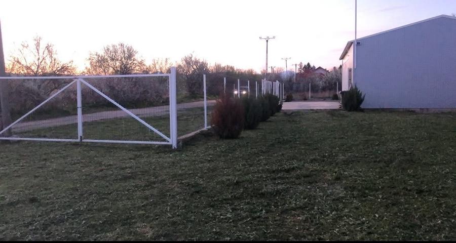 TEREN DE VÂNZARE – Direct Proprietar - Teren intravilan 2.000 mp + Hală modernă