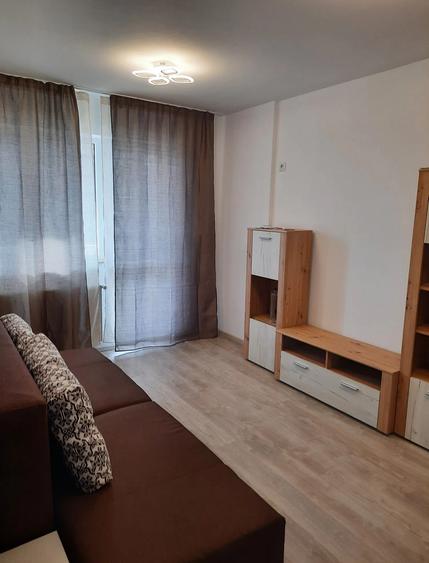 Garsonieră 40 mp | Str. Biruinței 45 | 13 min metrou | Etaj 2 | Balcon generos