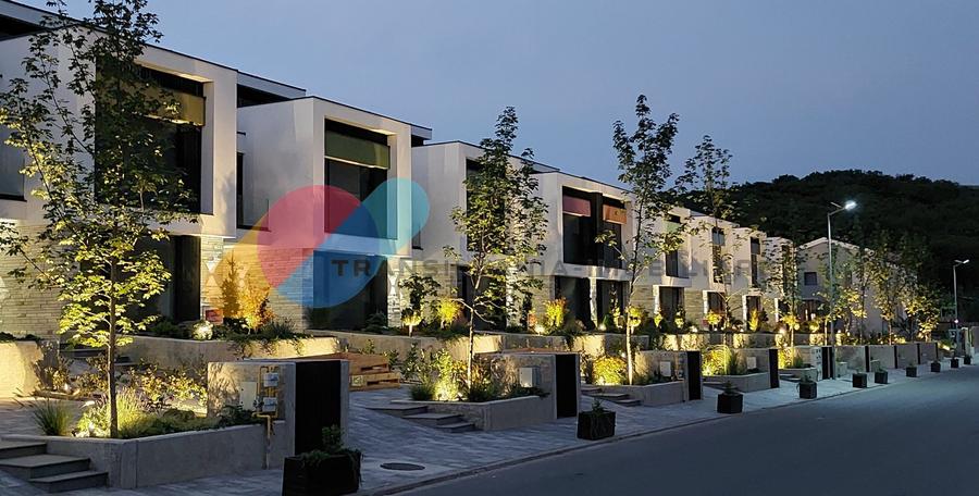 Casă in Voronet, 118mp, 55mp terase, 390 mp teren, 3 Dormitoare, Rooftop 40 mp