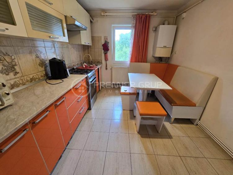 Apartament 4 camere 89mp 2 bai 2 balcoane decomandat, boxa, centrala, Nicolina