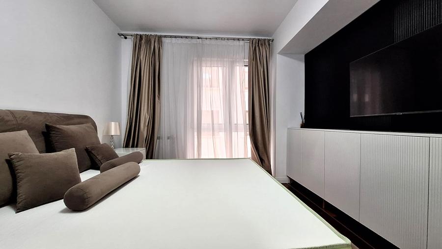 Vanzare apartament 4 camere, piscina, sala de sport, parcare, comision 0%