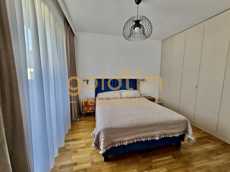 TOWNHOUSE/AVALON/6 CAMERE/PORSCHE PIPERA/PET FRIENDLY/2 PARCARI/ROND OMV